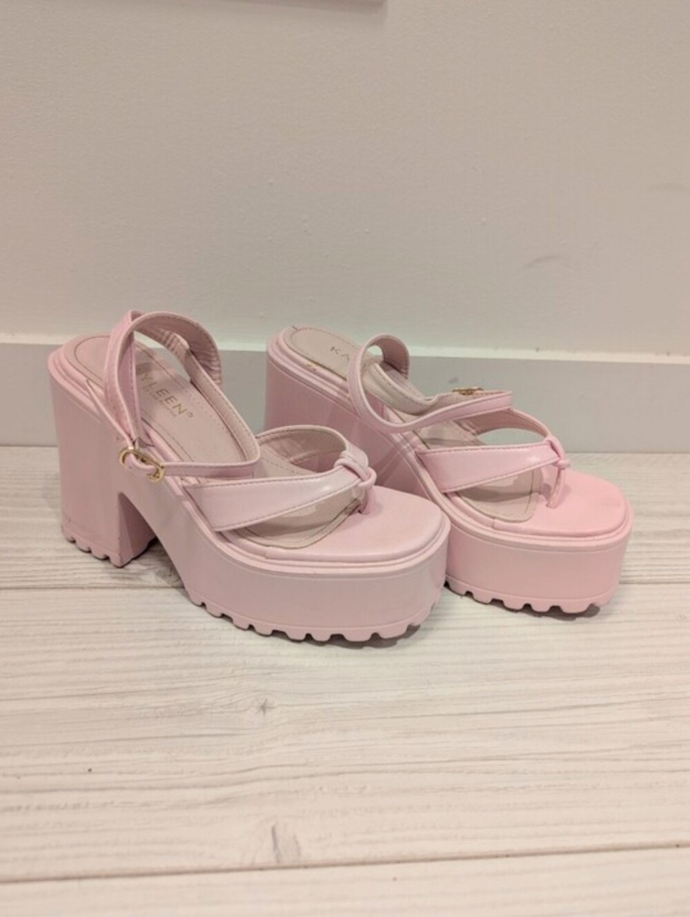 Platform Chunky Heel Sandals in Pink